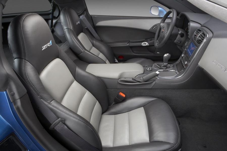  Chevrolet Corvette ZR1 2009 года  (фото 270 из 290)